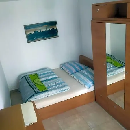 Akwarium 4* مينزفوجة