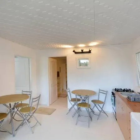 Akwarium Bed and Breakfast 4*